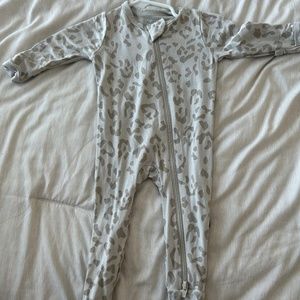 Oat leopard kyte baby sleeper